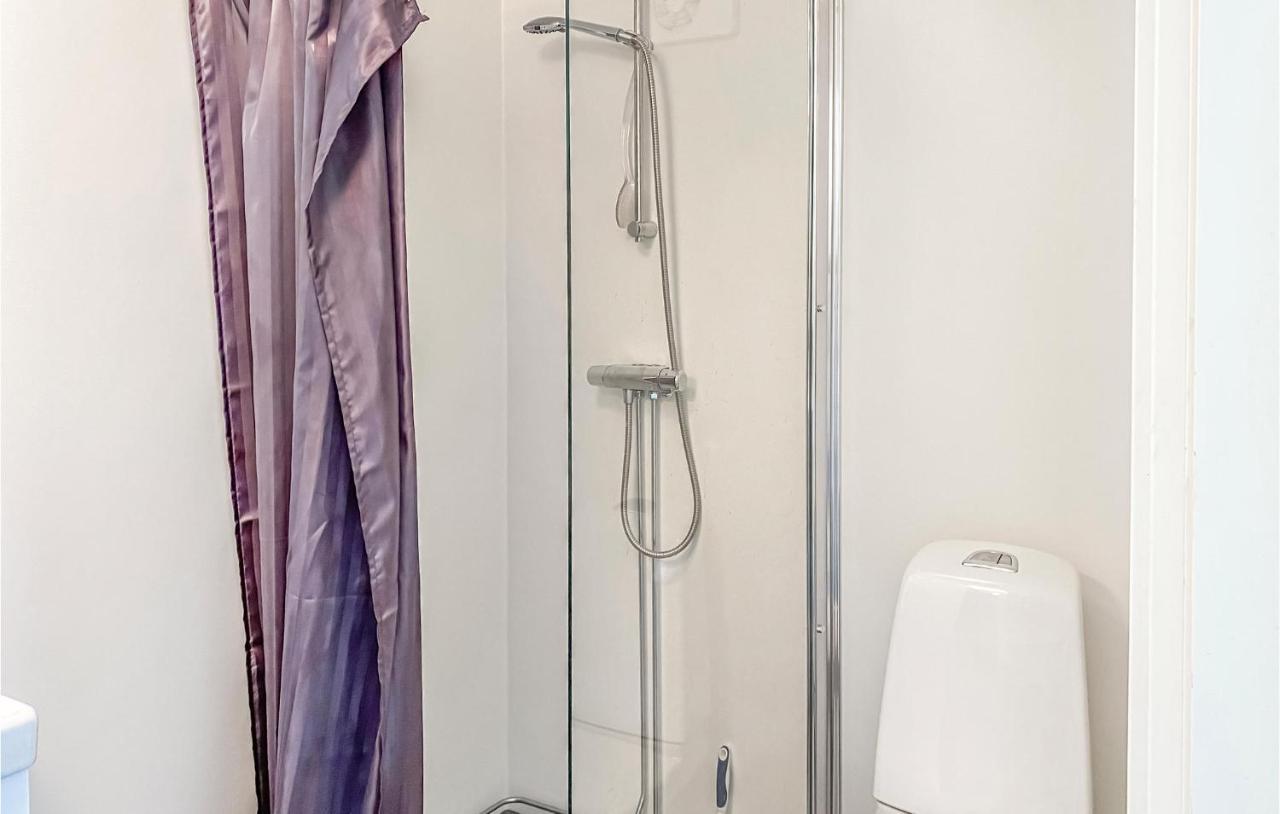 1 Bedroom Nice Home In 바르베리 외부 사진